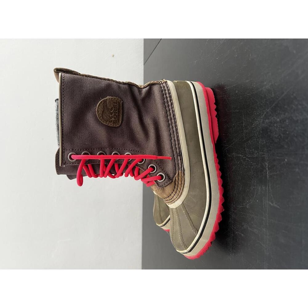 Sorel Waterproof Premium Winter Boots with Red Laces - Women's Sz 6